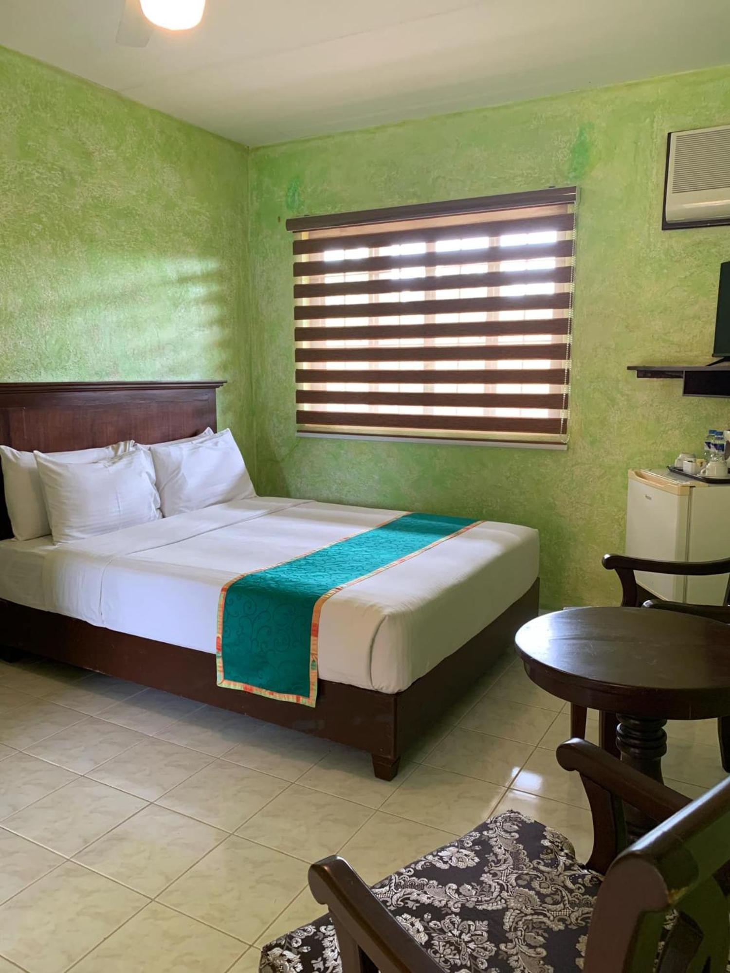 Flushing Meadows Resorts & Playground Panglao Esterno foto