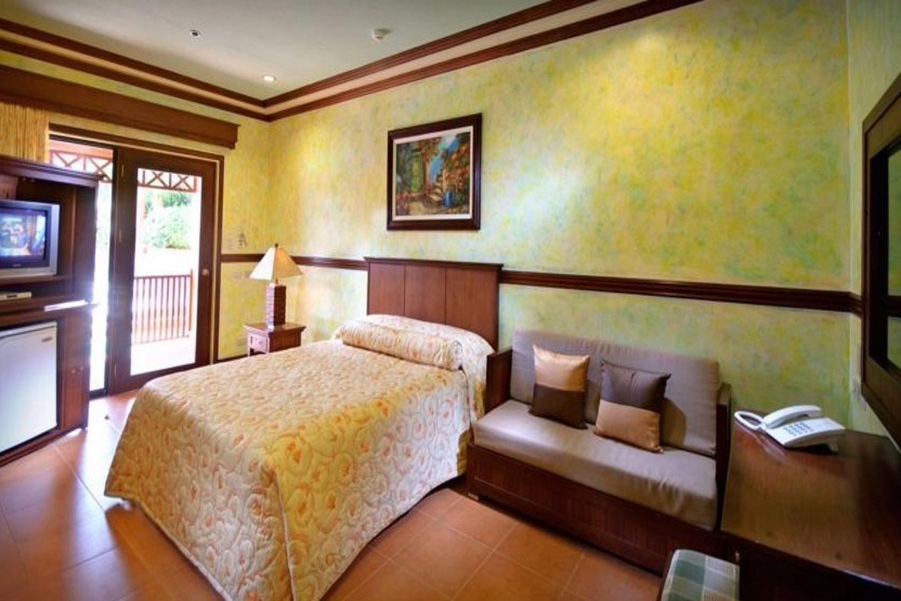 Flushing Meadows Resorts & Playground Panglao Esterno foto