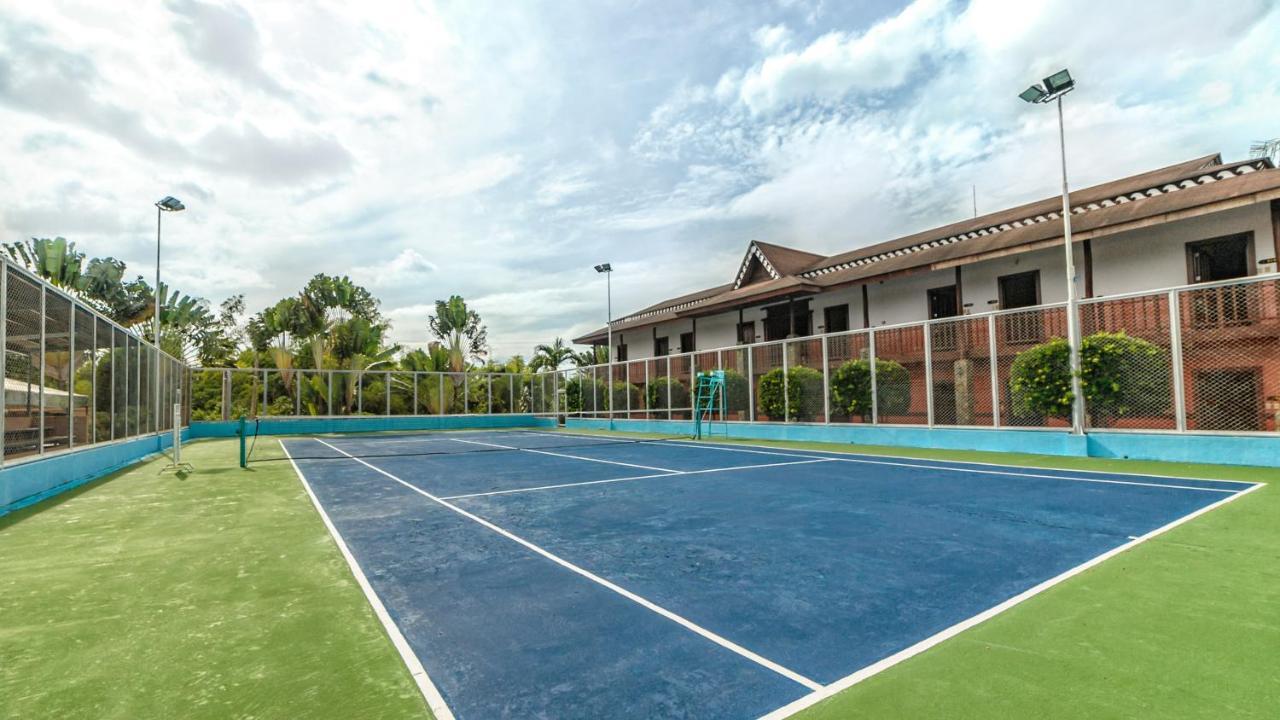 Flushing Meadows Resorts & Playground Panglao Esterno foto